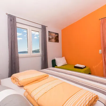 Apartment 202 Stil Trogir