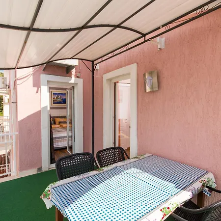 202 Stil Apartment